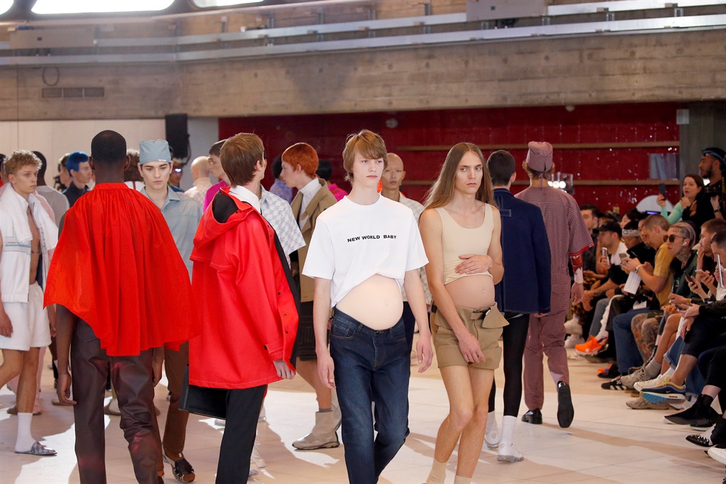 Models with THREE breasts are sent down the catwalk in a bizarre Milan  Fashion Week show