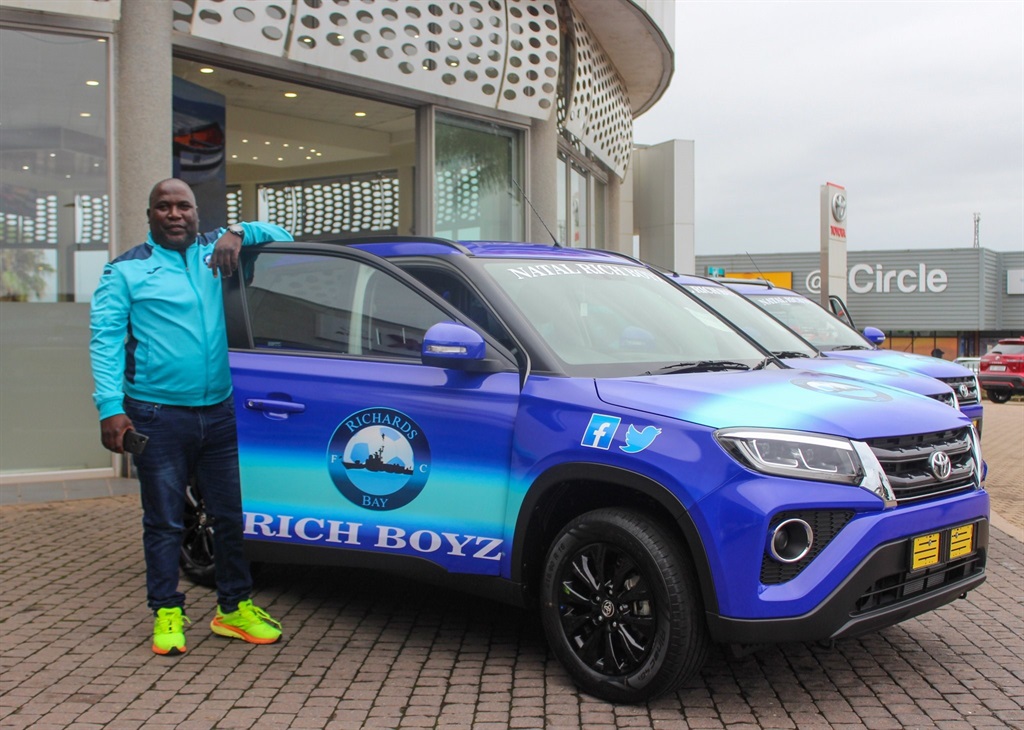 Richards Bay FC received three brand new Toyata vehicles.