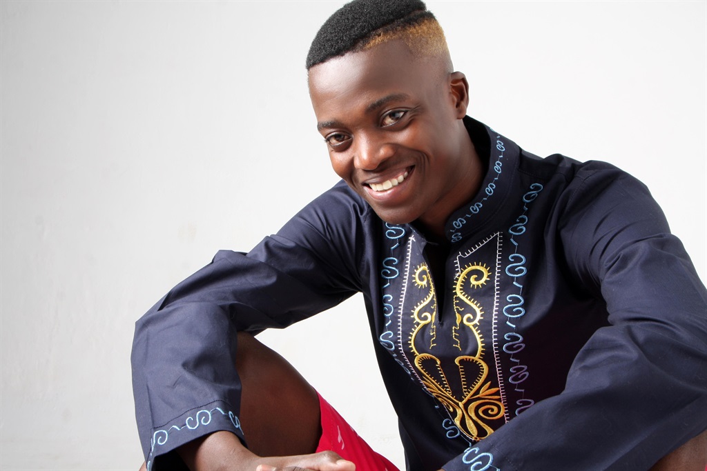  King Monada’s song has everyone falling down. Picture: Daily Sun