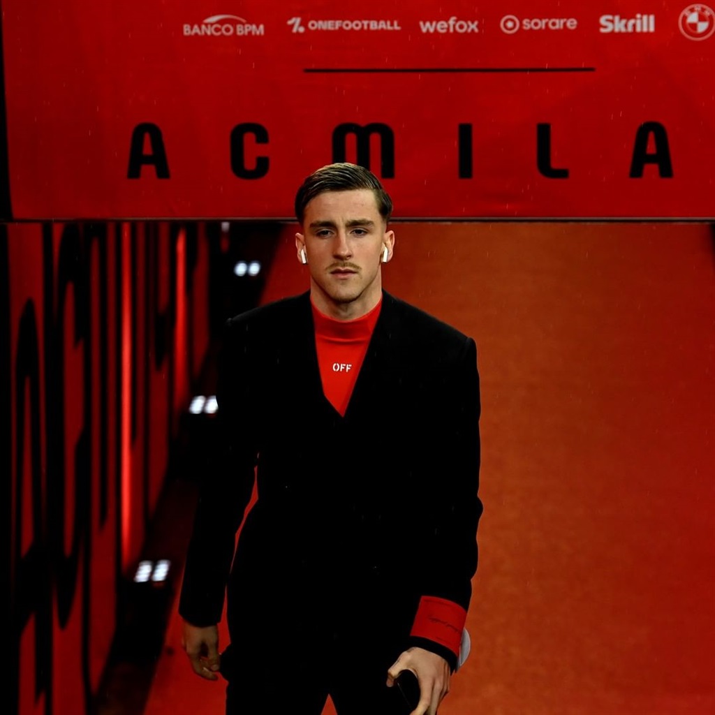 Off-White x AC Milan 2023 Pre-Game Collection - Suit Features
