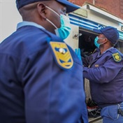 Two bust for allegedly assaulting cop!