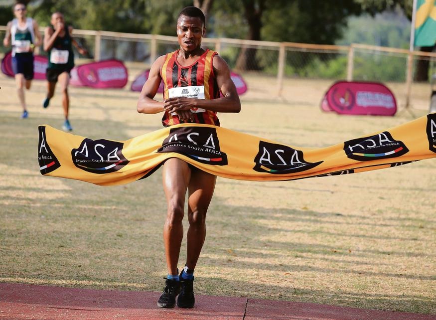 Precious Mashele crosses the line as he claims the SA 10km Championship in Middelburg. Picture: Roger Sedres/Gallo Images/File