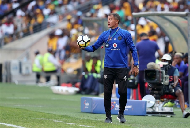 <p><strong>Milutin Sredojevic:</strong> "It was a very tough, competitive game. Always when 
you play a Pitso team it's a combination of football and chess."
</p><p>"It has been a game where both teams wanted to win but just missed 
goals.</p><p>"The incident is really unfortunate when Rulani has given part of his life to Sundowns, then one supporter wants to attack him.
</p><p>"I want to believe it's just one person and not an entire Sundowns institution."</p>