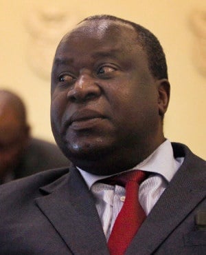  Tito Mboweni, takes his oath of office after being appointed minister of finance on October 9, 2018, at the Tuynhuys parliament compound in Cape Town.(Rodger Bosch / AFP)