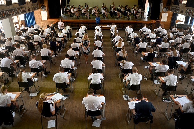 More than 920 000 matric pupils will write their first matric exam paper on Monday.
