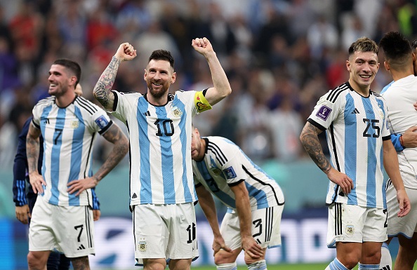 Lionel Messi spends R3.8 million on gifts for his Argentina teammates for winning the 2022 FIFA World Cup. 