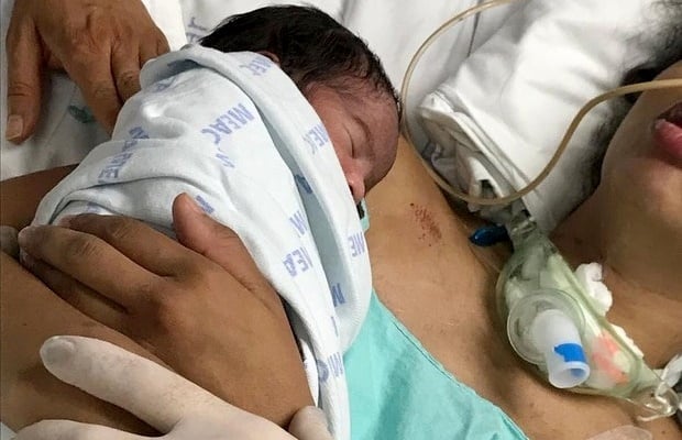 Mom Reveals Incredible Moment She Woke Up From Three Week Coma At The Touch Of Her Newborn