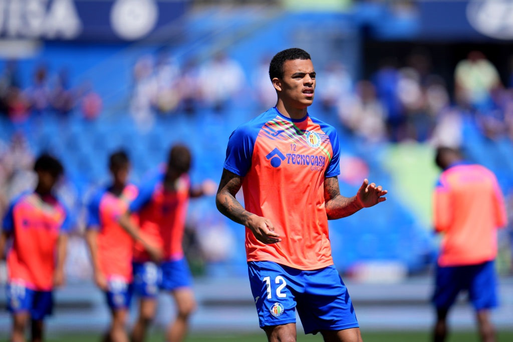 GETAFE, SPAIN - APRIL 21: Mason Greenwood of Getafe CF warms up prior to the LaLiga EA Sports match between Getafe CF and Real Sociedad at Coliseum Alfonso Perez on April 21, 2024 in Getafe, Spain. (Photo by Aitor Alcalde/Getty Images)