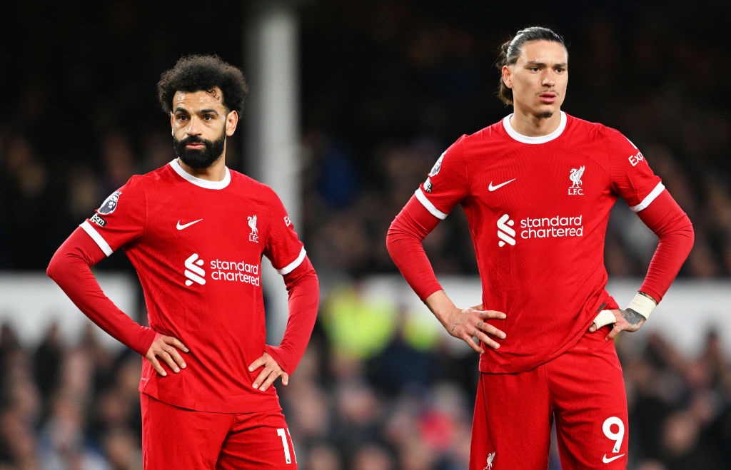 LIVERPOOL, ENGLAND - APRIL 24: Mohamed Salah and Darwin Nunez of Liverpool react as they look on during the Premier League match between Everton FC and Liverpool FC at Goodison Park on April 24, 2024 in Liverpool, England. (Photo by Michael Regan/Getty Images)