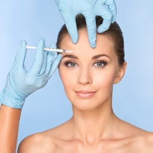Simple facial exercises can speed up the wrinkle-smoothing effects of botulinum toxin (Botox). 