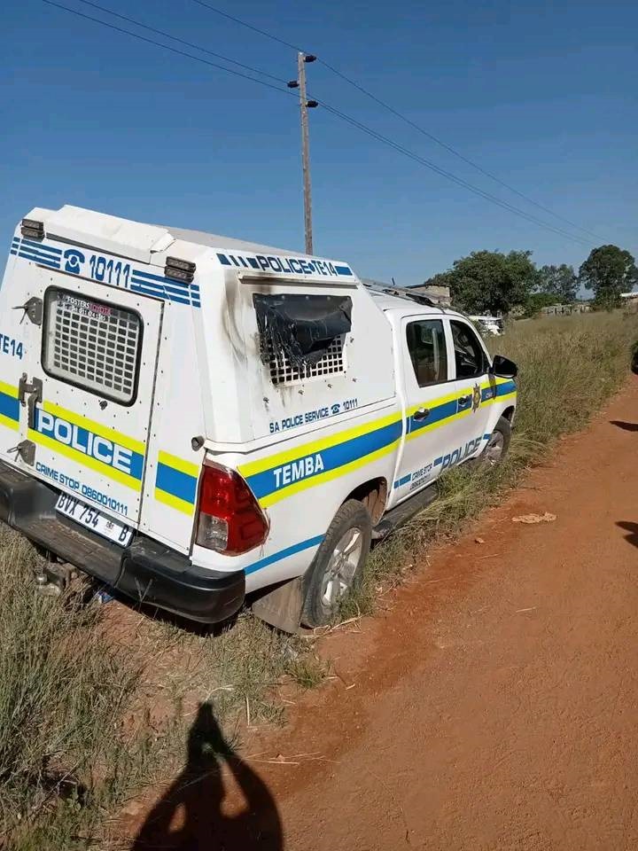 The police vehicle which was hijacked by thugs and later abandoned at Wintervedt, Tshwane on Sunday. Photo supplied

