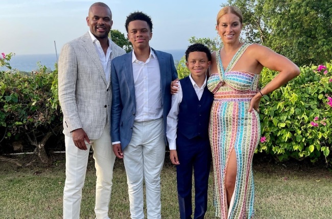 Robyn and Juan with their sons. Image via (robyndixon10)/Instagram