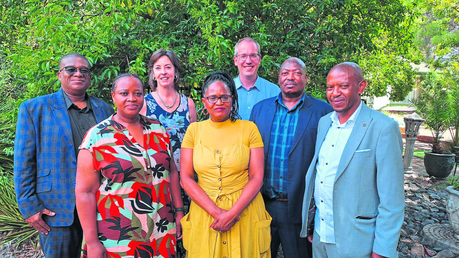 A memorandum of understanding signed in February 2020 between the Free State Depart­ment of Health and the University of the Free State (UFS) was taken stock of at a consultative meeting on Wednesday (18/01) – and it was found to be yielding results. The rendering of quality tertiary health education is one of the many priorities set out in the memorandum. At the meeting are, from the left, Godfrey Mahlatsi (head of the Department of Health), Dr Nomakhuwa Elizabeth Tabane (head of paediatrics and child health in the UFS Faculty of Health Sciences), Dr Engela van Staden (academic vice-rector), Prof. Joyce Tsoka-Gwegweni (acting dean of the faculty), Prof. Nicholas Pearce (head of the UFS School of Clinical Medicine), Dr Eddie Mzangwa (chief executive officer of the Universitas Academic Hospital) and Papi Maarohanye (deputy director general of clinical health service at the department). Photo: Supplied