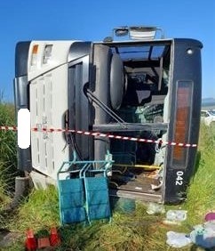 Bus crash kills seven people and leaves 70 injured in KZN. Photo by KwaZulu Private Ambulance 