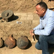 Egypt archaeologists uncover 'complete' Roman city