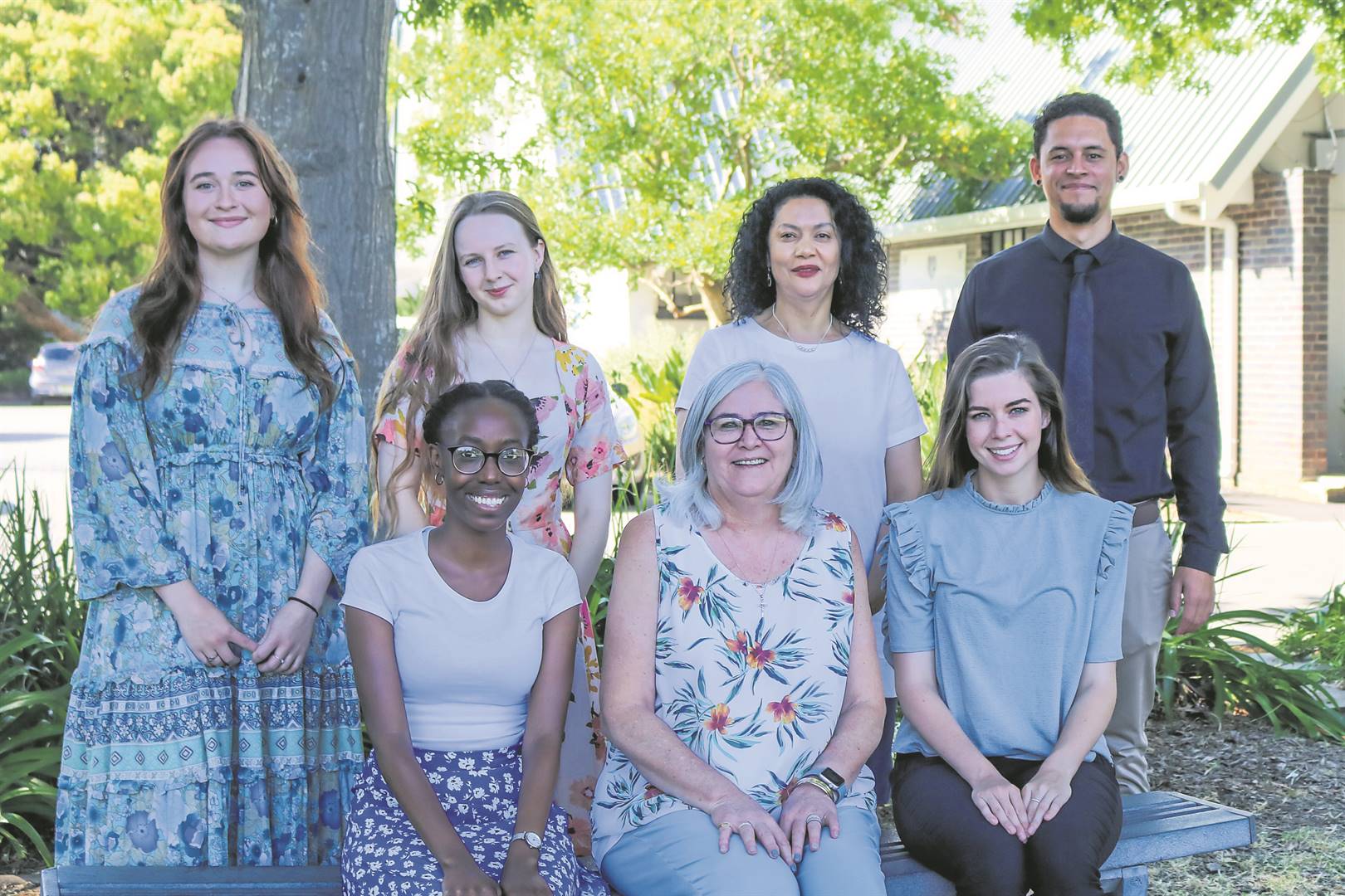 This group of new staff members joined the Rhenish Girls’ High School staffing complement at the start of the 2023 academic year. They are (behind, from left) Marine Wasserfall, Gemma Hall, Marsha Schwartz and Matthew Kriel. Front: Yvonne Makwara, Helmien Slabber (principal) and Tayla-Rose Bisset. Foto: 