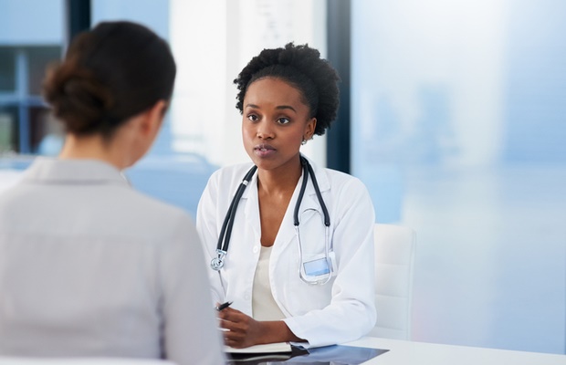 Woman visiting doctor 