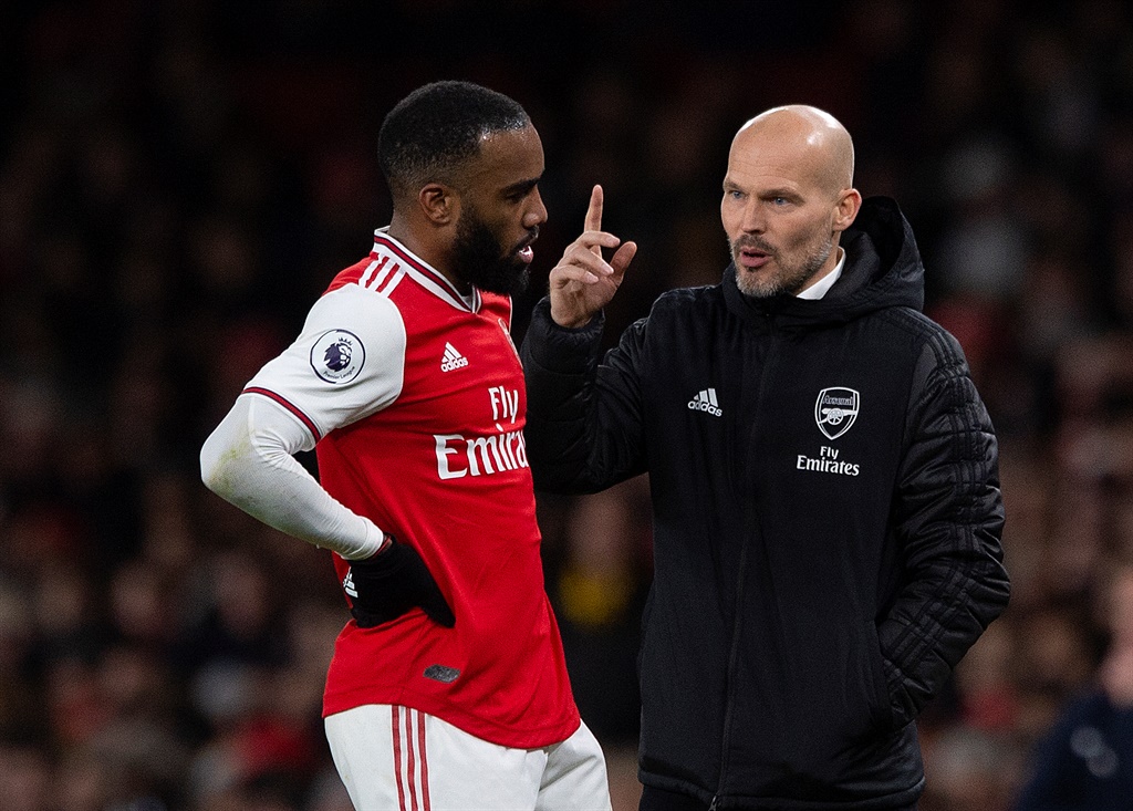 Arsenal Interim Head Coach Freddie Ljungberg talks to Alexandre Lacazette during to the Premier League match between Arsenal FC and Brighton & Hove Albion at Emirates Stadium on December 05, 2019 in London, United Kingdom. (Visionhaus)