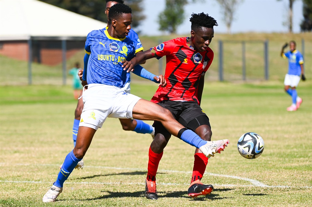 BRAKPAN, SOUTH AFRICA - MAY 05: Kutlawano Mohanwe of Mamelodi Sundowns and Olerato Mandi of TS Galaxy during the Dstv Diski Challenge match between TS Galaxy and Mamelodi Sundowns at Tsakane Stadium on May 05, 2024 in Brakpan, South Africa. (Photo by Alche Greef/Gallo Images)