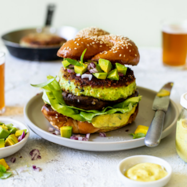 pea and feta burger with curried mayo