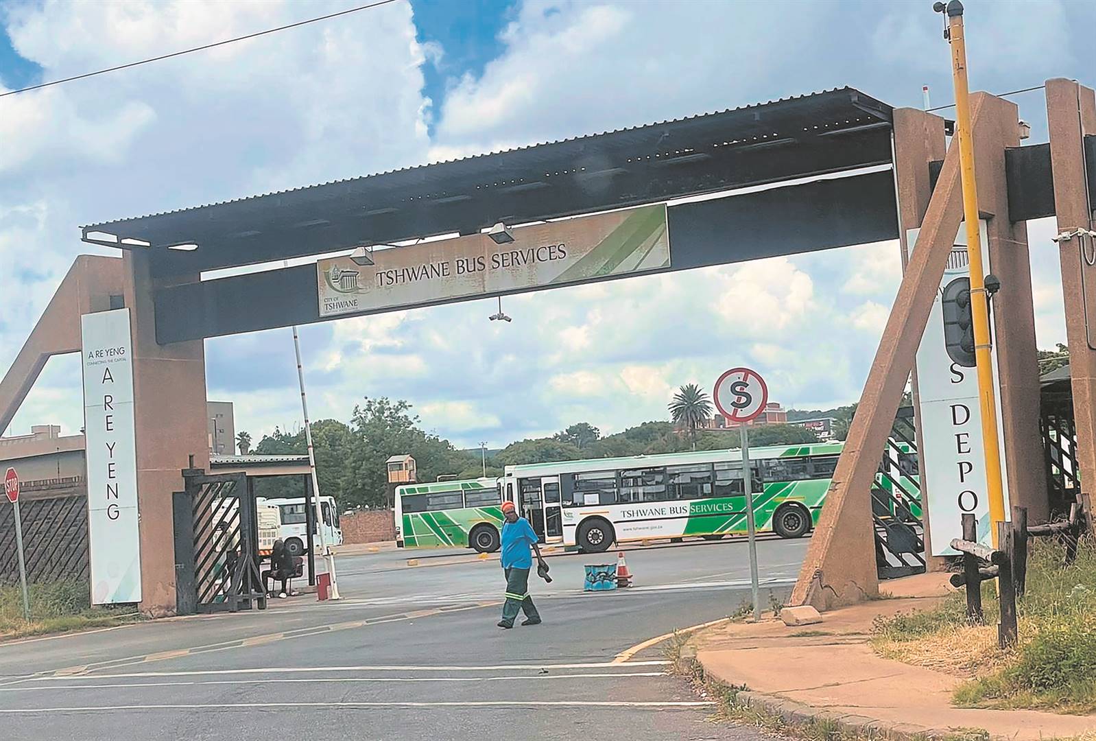The City of Tshwane said all the city's three fuel stations are currently empty following non-delivery of fuel by our service providers. On pics are sSome of the City of Tshwane buses that did not move due to the unavailability of fuel yesterday. Photo by Kgalalelo Tlhoaele
