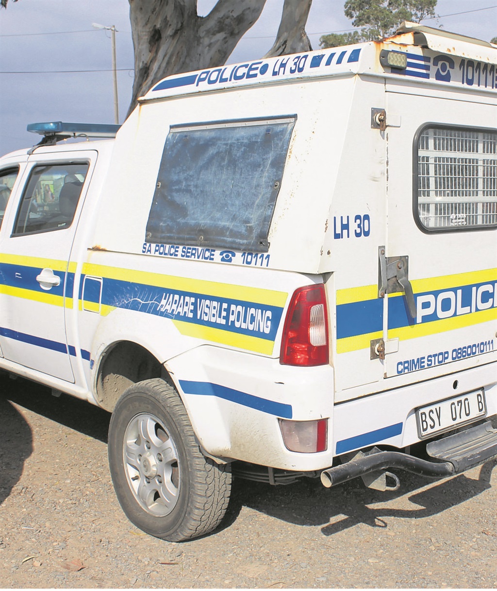 Lwandle Police Station borrowed this van from Harare cop shop. Photo by Velani Ludidi