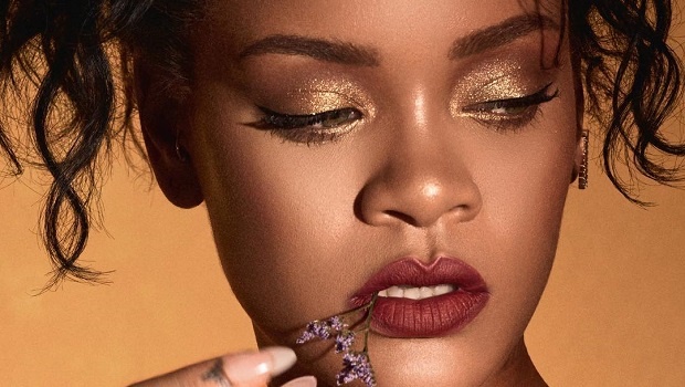 Rihanna wearing Fenty Beauty's Moroccan spice pallette