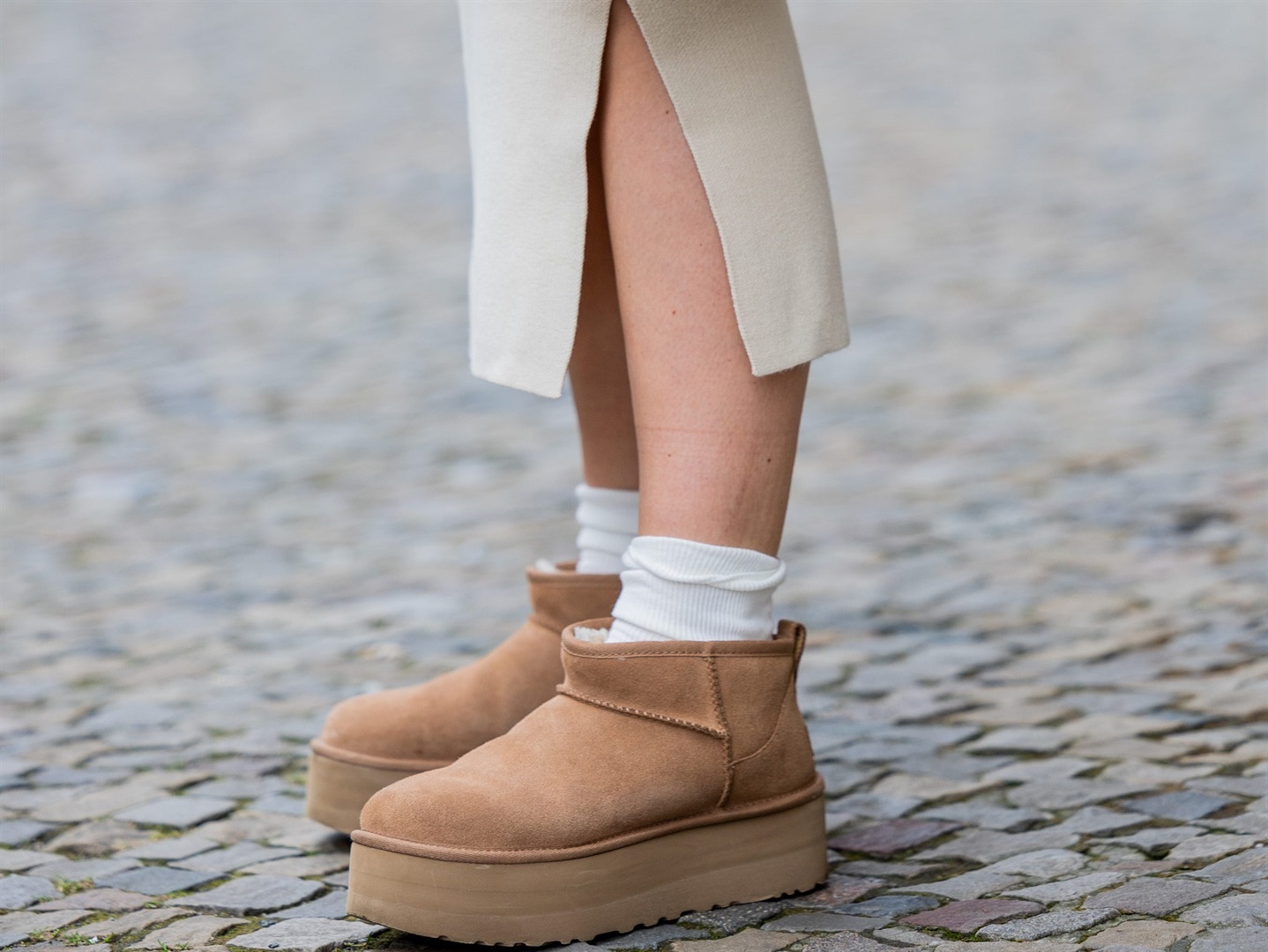 Businessinsider.co.za | Ugg boots, a fashion staple of the early 2000s, are cool again thanks to Gen Z and Kylie Jenner