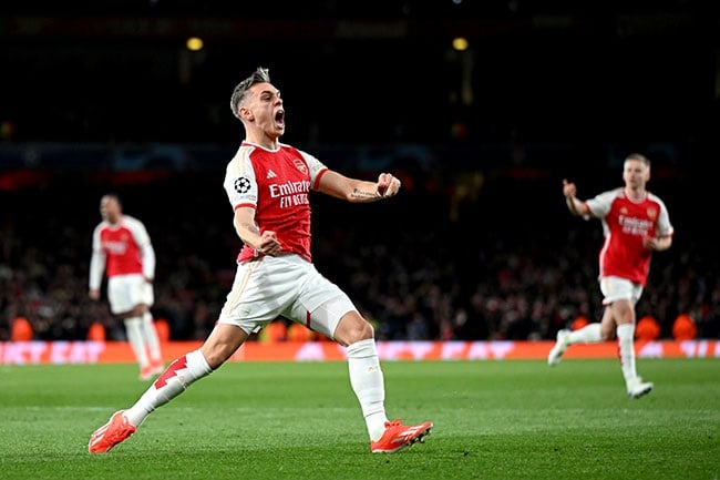 Arsenal's Leandro Trossard celebrates scoring his team's second goal during the Champions League quarter-final first leg against Bayern Munich at the Emirates Stadium in London on 9 April 2024. (Shaun Botterill/Getty Images)