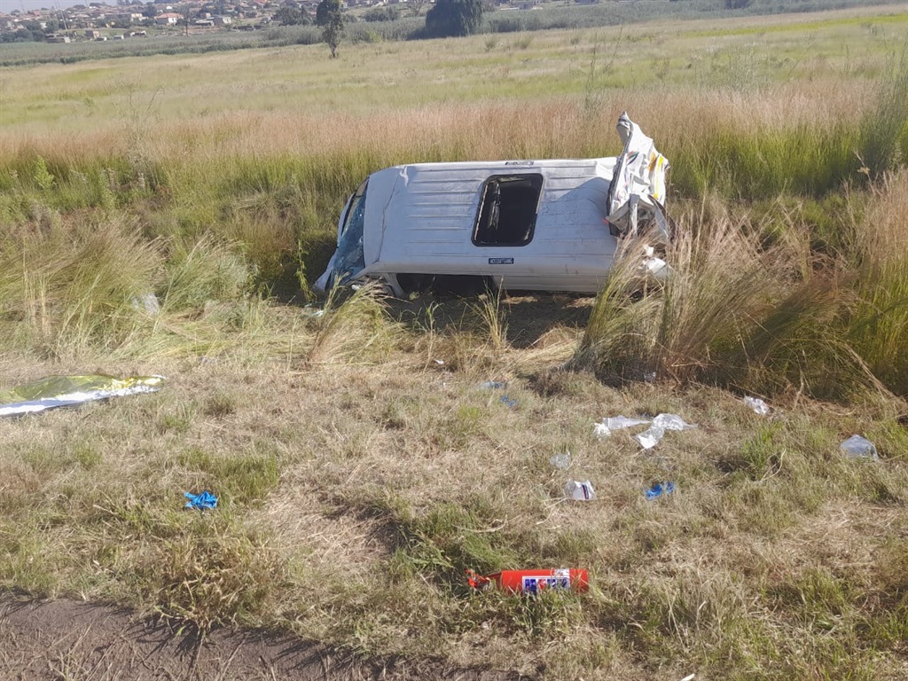 Two pupils have died in an accident on the N4 near Emalahleni. 