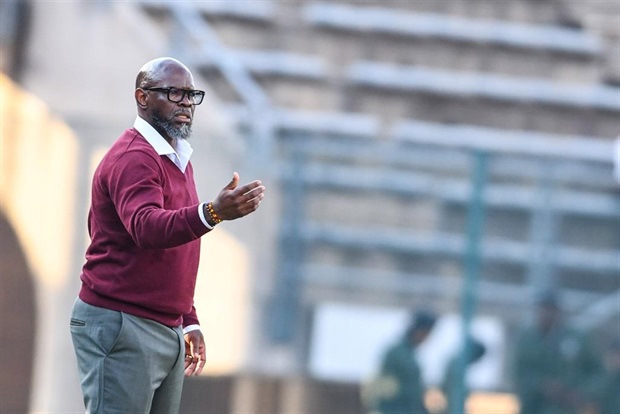 <p><strong>Komphela Begins Arrows Reign</strong></p><p>Steve Komphela will be on the touchline as Golden Arrows look to end a 11-game losing streak in the DStv Premiership.</p>