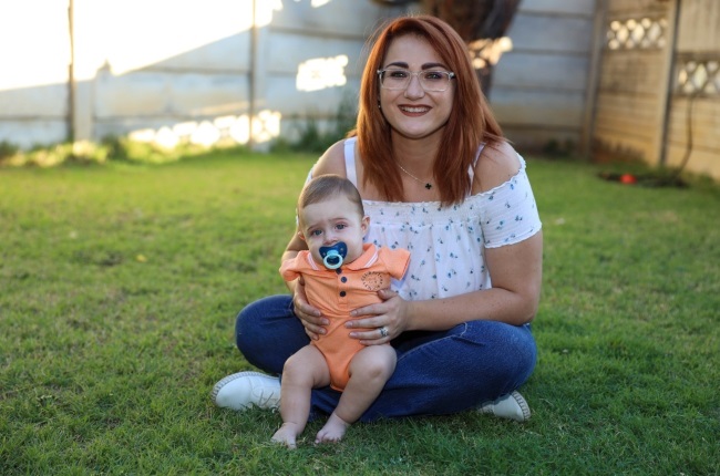 Their baby was born without arms – and he's the greatest ...