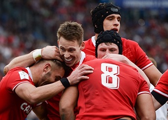 Wales beat Italy to claim advantage in wooden spoon battle