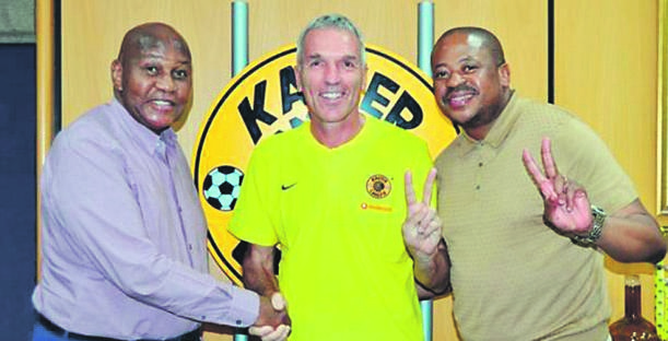 POISONED CHALICE? Ernst Middendorp is welcomed back to  Kaizer Chiefs by club boss Kaizer Motaung and football manager Bobby Motaung on Friday. Picture: Kaiser Chiefs