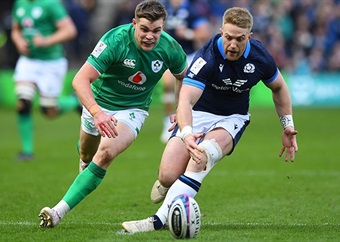 Evergreen Sexton equals all-time record as Ireland outlast Scotland in cracker 