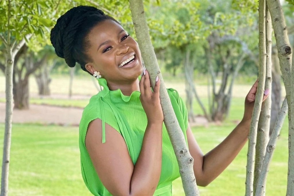 Zenande Mfenyana cuts off her dreadlocks after 20 years.