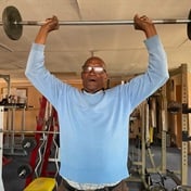 WATCH: Gugothandayo as madala (71) lifts weights! 