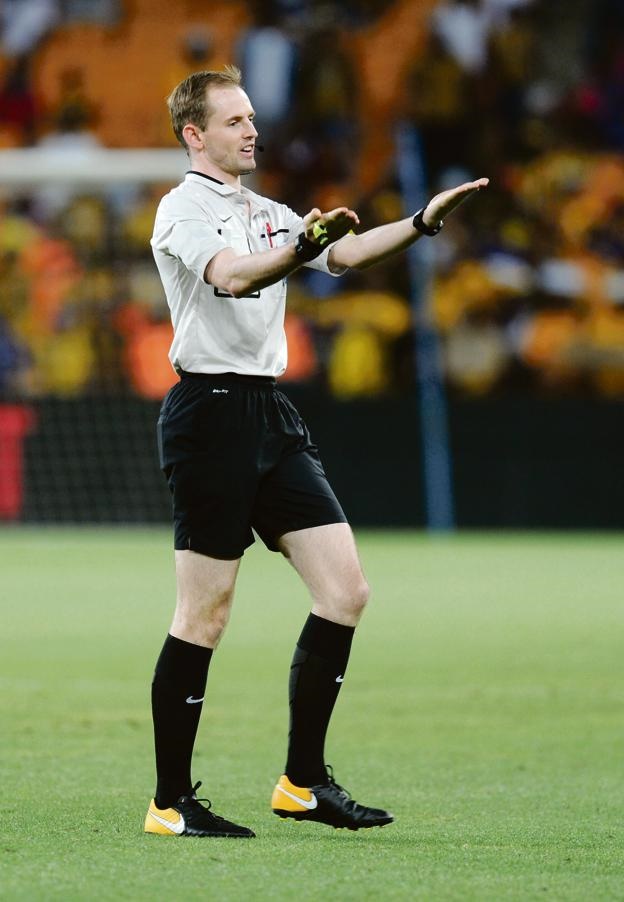Referee Christopher Harrison 