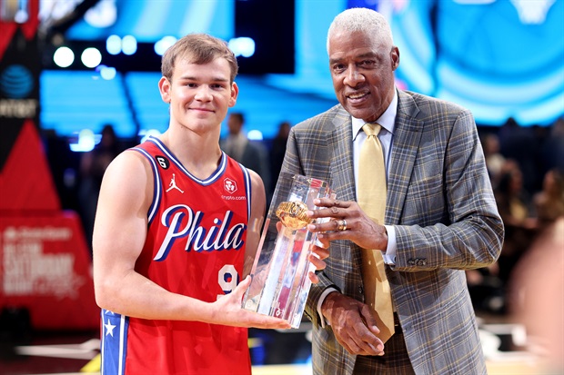 <p><strong>RECAP: NBA All-Star Saturday</strong></p><p>Starting with Slam Dunk champion Mac McClung, who tore the roof down at the Vivint Arena. Seen here receiving his trophy from&nbsp;Julius "Dr J" Erving.</p><p>(<em>All photos by Getty Images North America / Getty Images Via AFP</em>)</p>