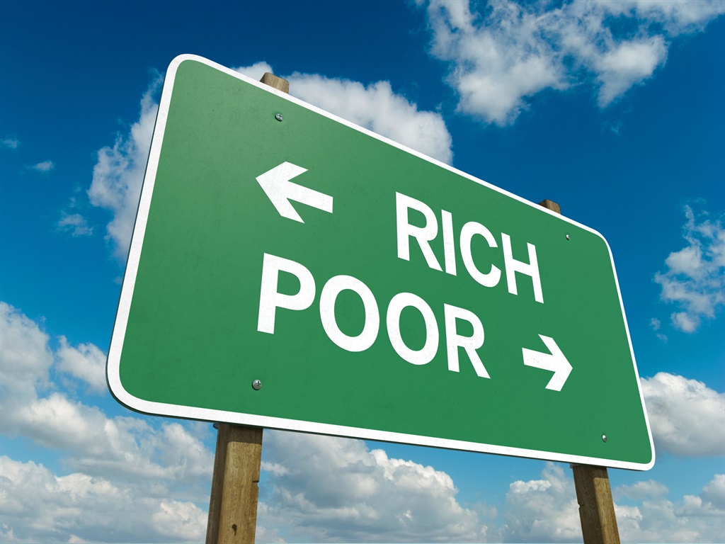 As the gap between rich and poor increases it’s getting harder for people – the average middle-class South African included – to see what the rich earn and not feel resentful. Picture: iStock/Gallo Images