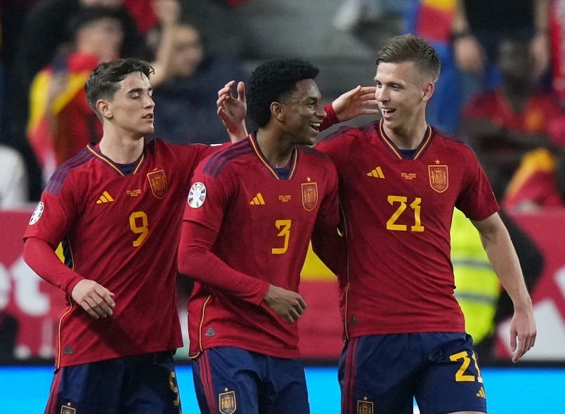 New Spain coach starts with victory in EURO qualifiers Kickoff
