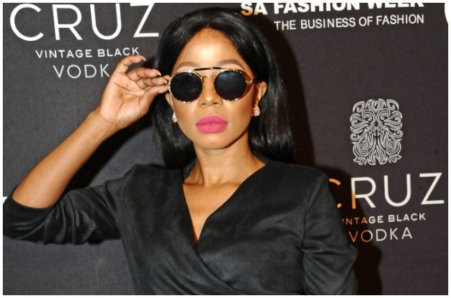 Kelly Khumalo is having a baby.