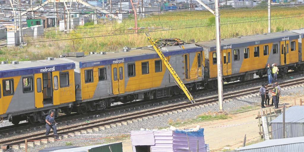 DEAD MAN DELAYS EARLY TRAIN Dailysun
