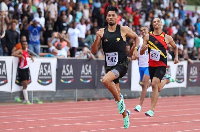 Van Niekerk brings SA Champs to close, cruising to 400m title in Potch | Sport