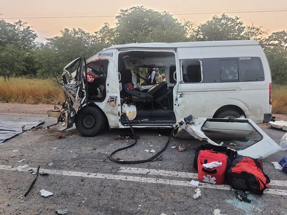 Eight people were killed in a crash near Musina in Limpopo on Saturday morning. Photo Credit: Limpopo Department of Transport and Community Safety