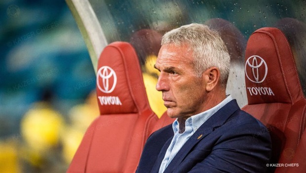 <p><strong>Ernst Middendorp:</strong> "Conceding a goal like this is definitely not acceptable... it happened against Sundowns unbelievable to lose and now again and unbelievable to lose here!</p><p>"We have this goalkeeping issue but on the other side we have not taken our chances!"</p>