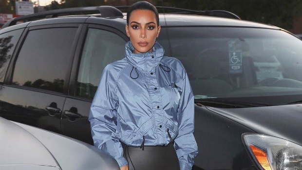 Kim Kardashian looking 'casual for a Petco run"