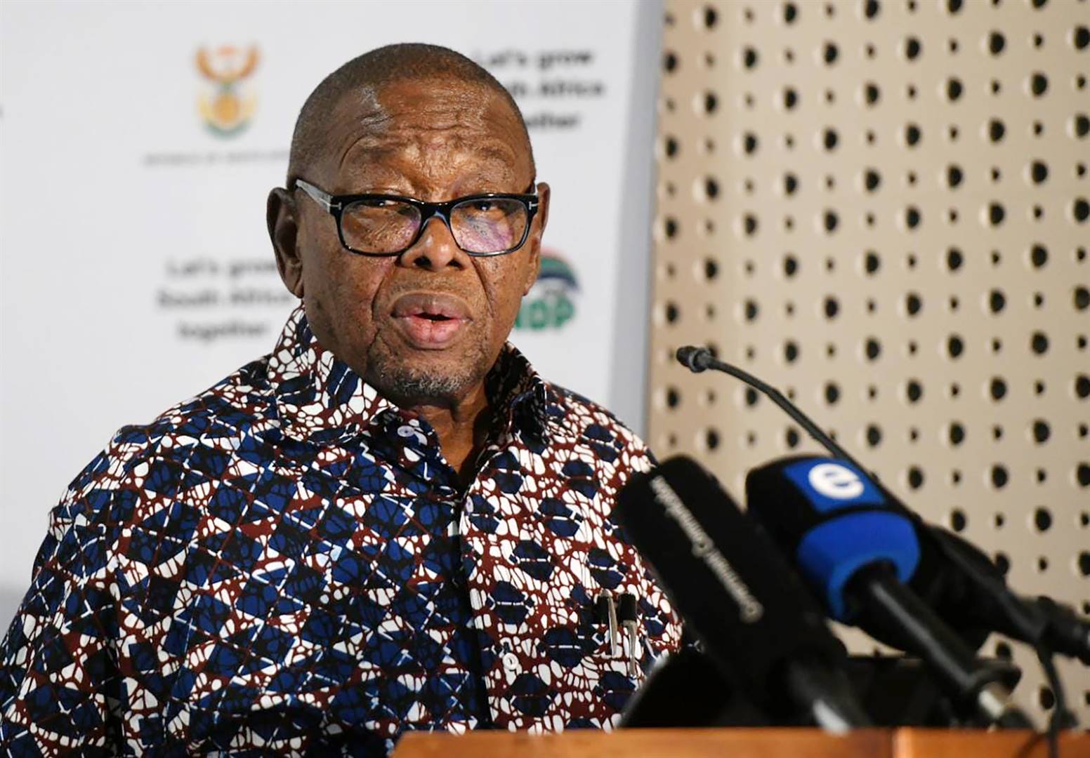 Higher Education Science and Technology Minister, Blade Nzimande welcomed the arrest of a man who allegedly stabbed a female student.  
