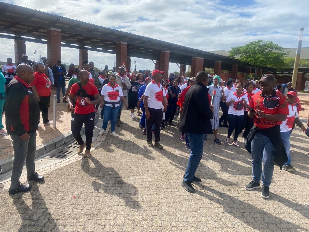 News24.com | EDITORIAL | Ubuntu on life support as strikers target children, patients and students