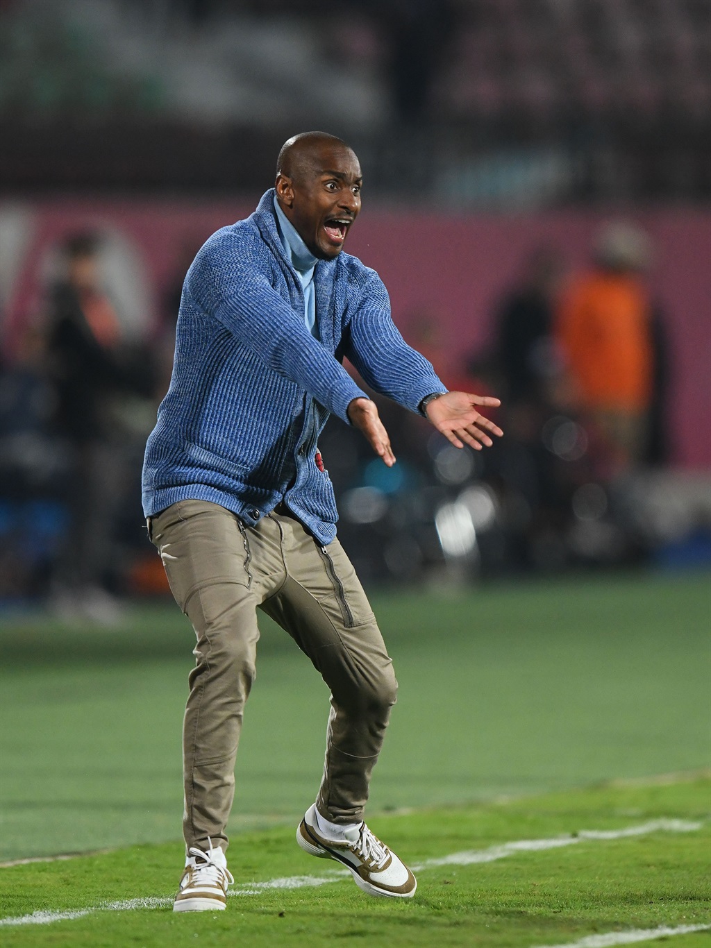 CAIRO, EGYPT - FEBRUARY 25: Rhulani Mokwena (Head Coach) of Mamelodi Sundowns during the CAF Champions League match between Al Ahly and Mamelodi Sundowns at Al Salam Stadium on February 25, 2023 in Cairo, Egypt. (Photo by Ahmed Hassan/Gallo Images)